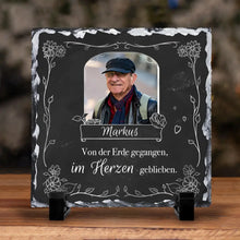 Laden Sie das Bild in den Galerie-Viewer, Gedenktafel aus Naturschiefer für verstorbene Menschen mit Foto und Spruch - Personalisierbare Trauertafel
